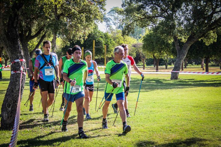El Club Tritón, subcampeón masculino de España por Clubes de Marcha Nórdica y el Club Escalada Marbella bronce en femenino