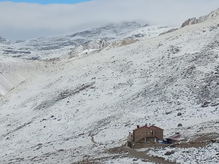 Primeras imágenes y vídeos del entorno del Poqueira nevado