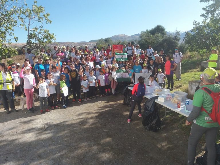 Cerca de 150 participantes en el II Encuentro Interprovincial de Senderismo en Edad Escolar