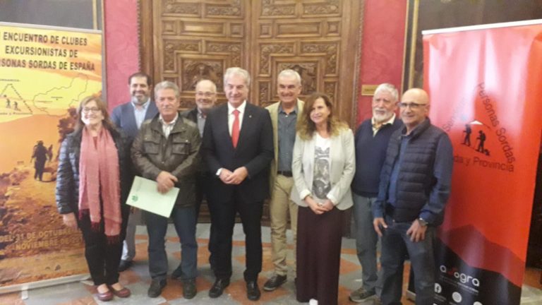 Granada alberga el III Encuentro de Clubes de Excursionistas de Personas Sordas de España