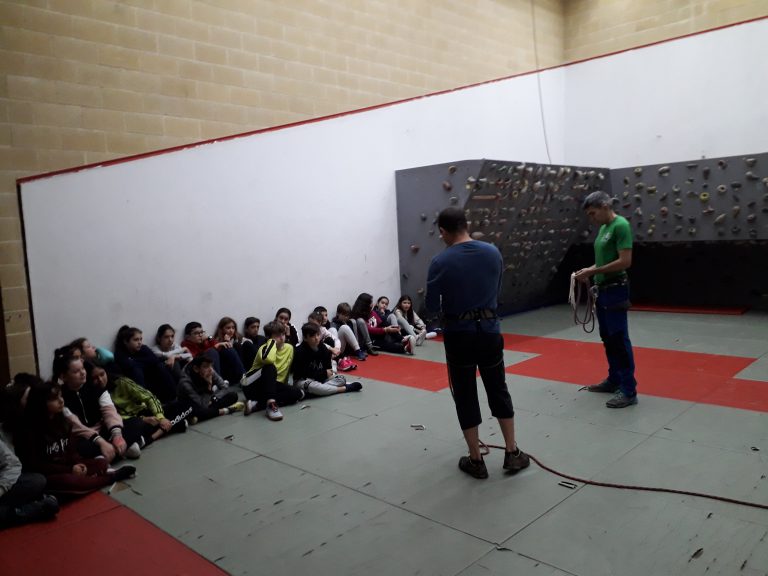 La FAM colabora con el Instituto Municipal de Deportes de Córdoba (IMDECO) en el Programa Deporte Escolar
