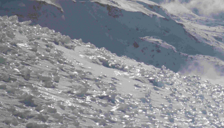 CIRCULAR RASEMON: Permanecen las difíciles condiciones del terreno en Sierra Nevada  y posible riesgo de aludes en diferentes zonas