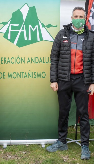 Carlos López: “Hemos preparado con mucho cariño y esfuerzo una pequeña CxM Sierra Elvira para estos Campeonatos de España en Edad Escolar”