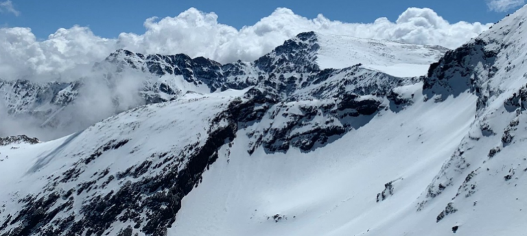 El PPNN de Sierra Nevada advierte que podrían provocarse pequeñas avalanchas de fusión