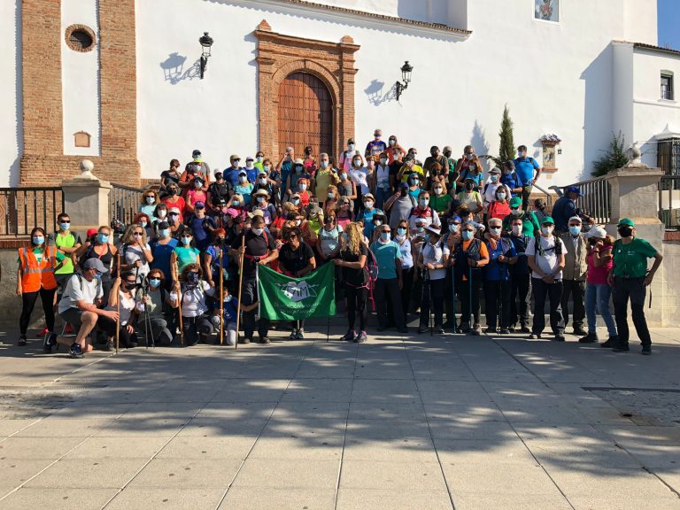 Un centenar de participantes se dieron cita en la VIII Marcha Provincial de las Mujeres Senderistas