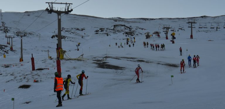 Igone Campos y Oriol Cardona se imponen en la Vertical de Sierra Nevada, con Ana Alonso en tercer lugar encabezando una gran jornada del equipo andaluz
