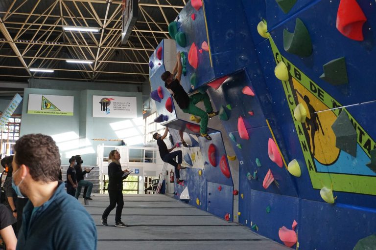 José Miguel Martín y Paula Traverso se proclaman campeones de Andalucía de Escalada de Bloque 2022