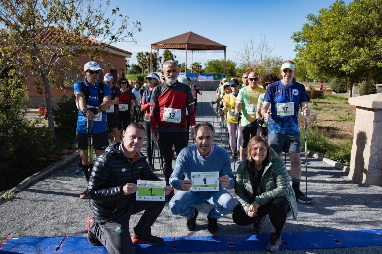 Ika Sánchez y Miguel García se adjudican el Campeonato Provincial de Marcha Nórdica de Almería