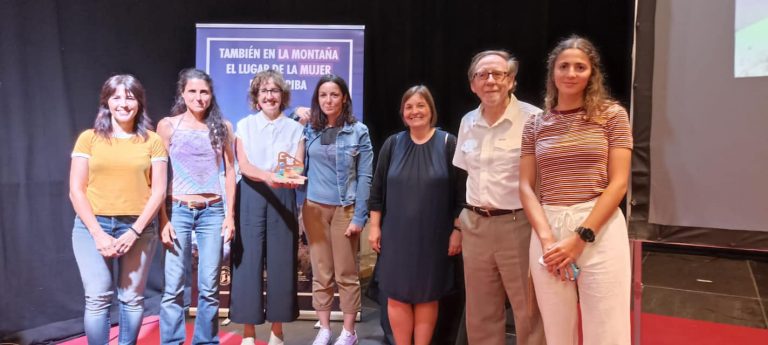 Silvia Molina recibe el galardón del Centenario como impulsora del Plan de Igualdad de la FAM, pionero en España