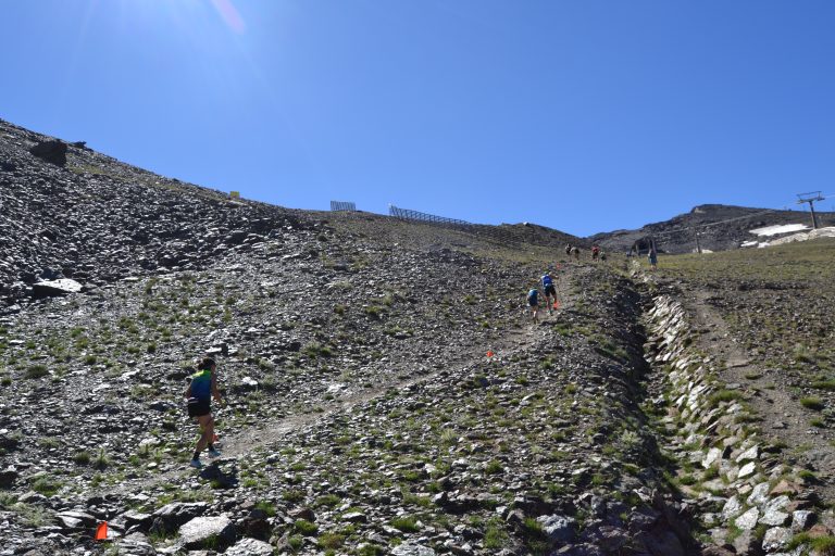 El KV de Sierra Nevada decide este domingo la Copa Andaluza de Carreras Verticales 2022