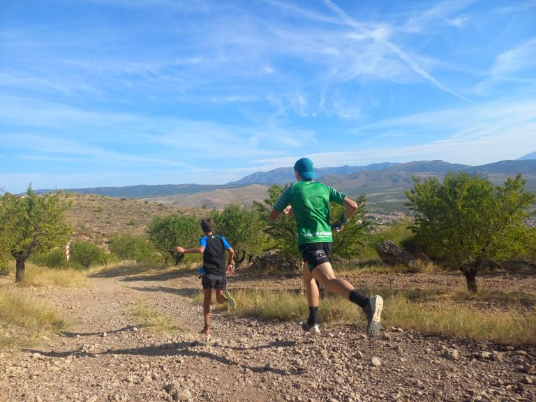 Jiménez Oller y Cristina Salazar se imponen en La Sagra Skyrace