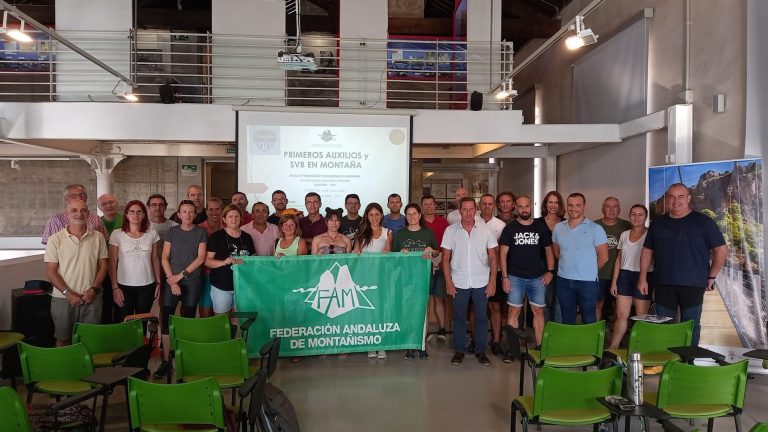 Alta participación en la nueva acción formativa de Prevención y Seguridad de la FAM en Torre del Mar