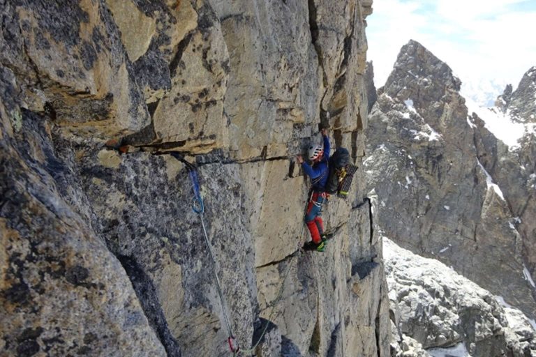 Convocados los Premios FEDME a las mejores actividades alpinísticas y de escalada 2022