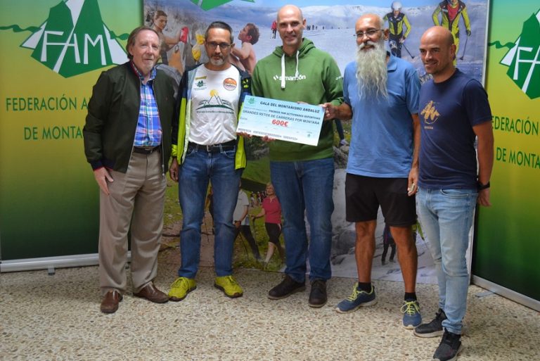 Entrega del Premio FAM al Grandes Retos de Carreras por Montaña No Competitivo