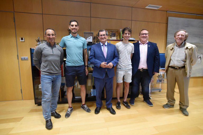 La Diputación de Granada reconoce a los deportistas de élite de la provincia Pepe Saldaña, Nico Molina, Manu Anguita e Ikram Rharsalla por sus grandes resultados y gestas