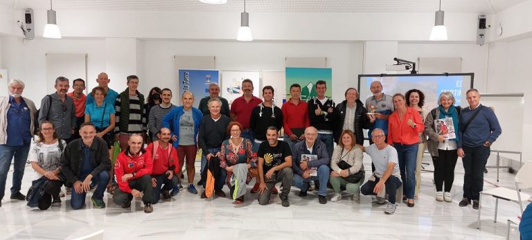 Gran participación de clubes en el Encuentro de Clubes FAM de Málaga en el que la Diputación y la Sociedad Excursionista de Málaga han recibido la Distinción del Centenario FEDME
