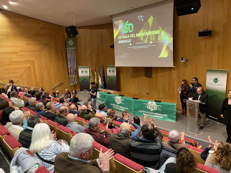 Emotiva y gran puesta en escena de la XII Gala del Montañismo Andaluz ’60 Aniversario de la FAM’