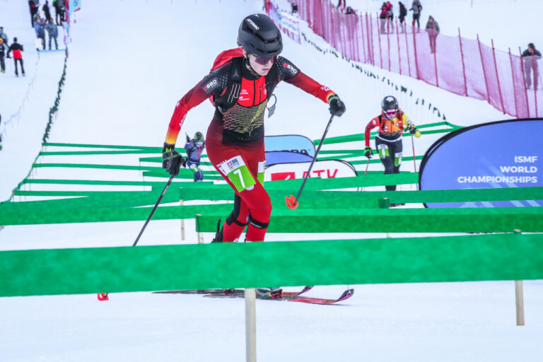 Ana Alonso, quinta en el Sprint de la Copa del Mundo en Boí Taüll, en el que Oriol Cardona logra el bronce