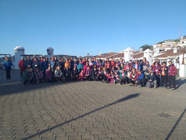 Más de un centenar y medio de participantes en el más que emotivo XII Encuentro Andaluz Mujer y Montaña celebrado en Frigiliana