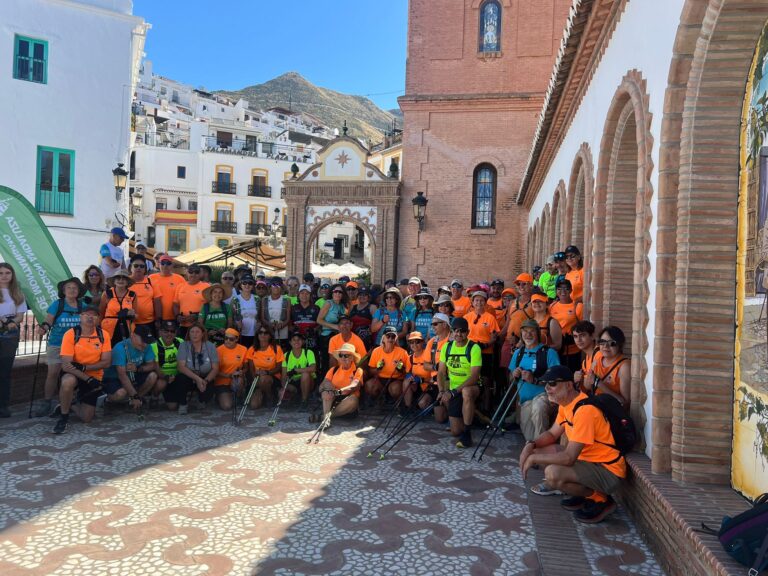 Más de 150 deportistas se dan cita en Cómpeta para celebrar el I Encuentro Provincial de Marcha Nórdica