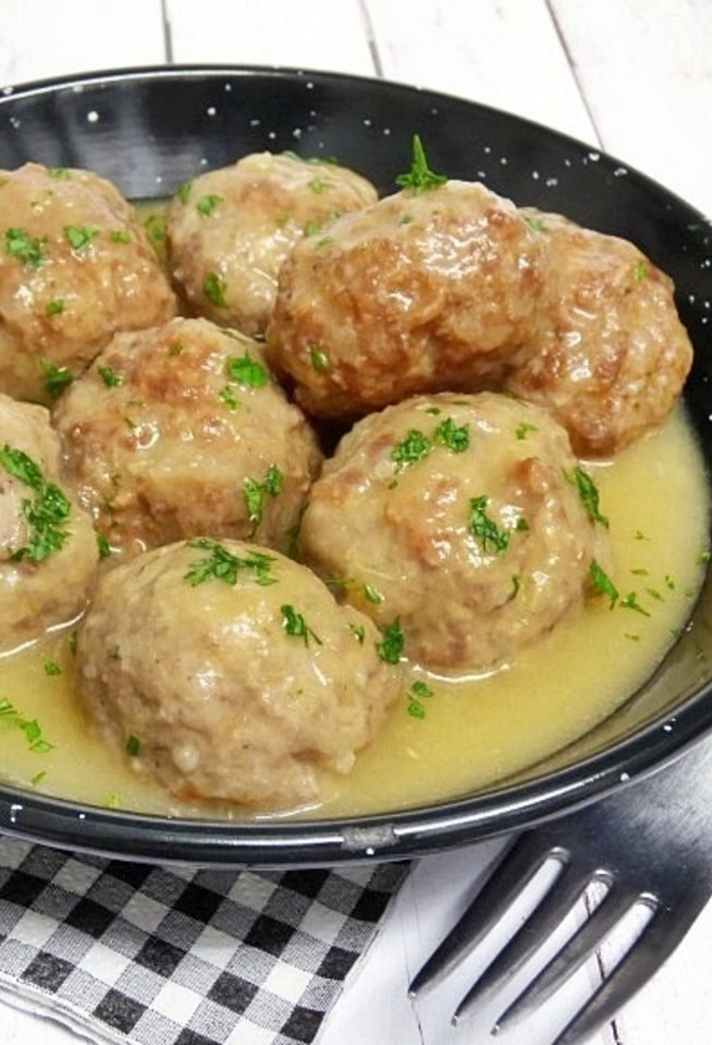 albondigas con sala de cebolla
