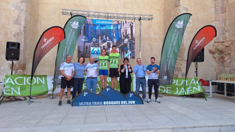 Óscar Aymerich y Conchi Duarte, campeones de Andalucía de Ultras 2024