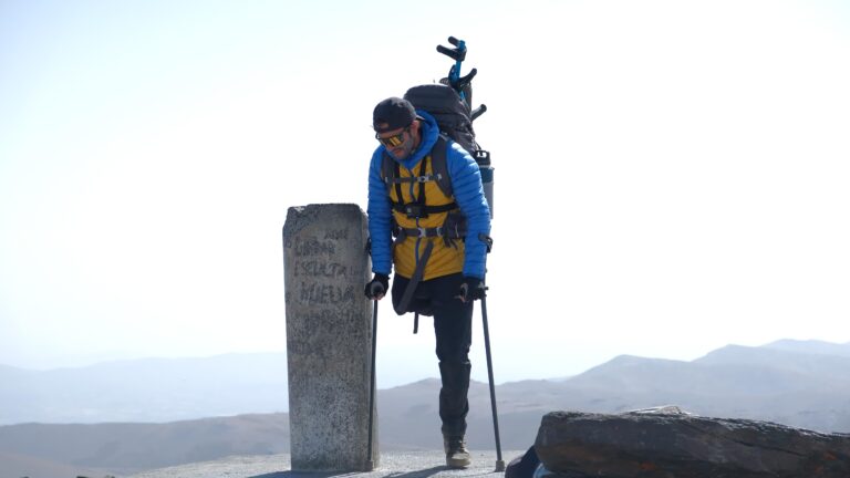 Marcos González rompe barreras con su reto al límite en Sierra Nevada
