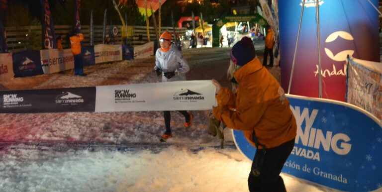 Silvia Lara e Isabel Acevedo representan a Andalucía este sábado en el Campeonato de España de Snowrunning