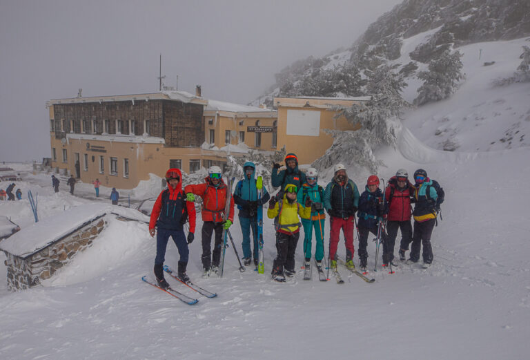 El viento y las precipitaciones condicionan la tercera cita de las Marchas Populares de Skimo 2025