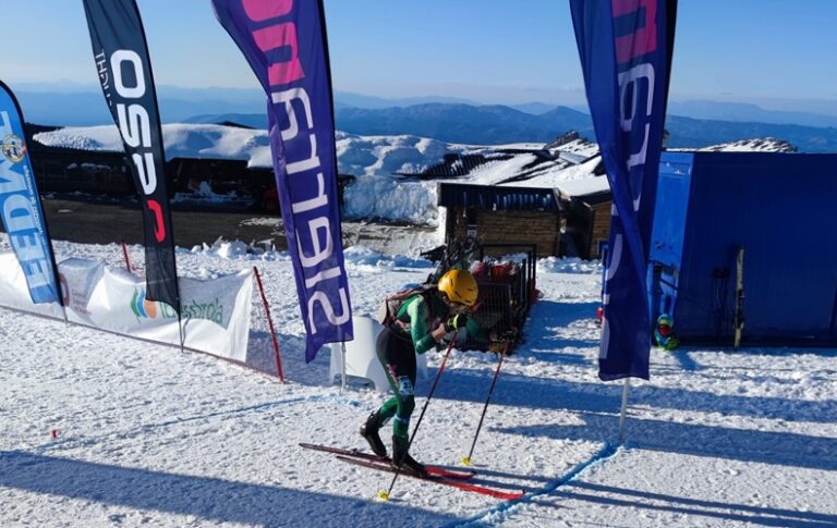 Nico Molina y María Ordóñez, campeones de España y Andalucía de Vertical