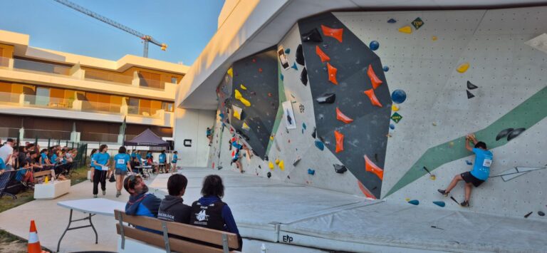 Conchita Ballesteros y Juan Infante se adjudican la última prueba de la Copa de Escalada en Bloque celebrada en Estepona