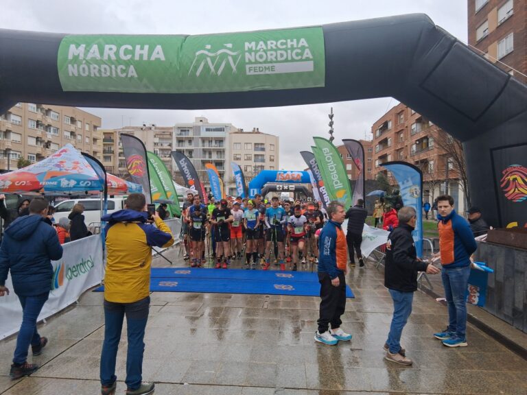 Andrés Cumbreras, cuarto absoluto en la primera prueba de la Copa de España de Marcha Nórdica