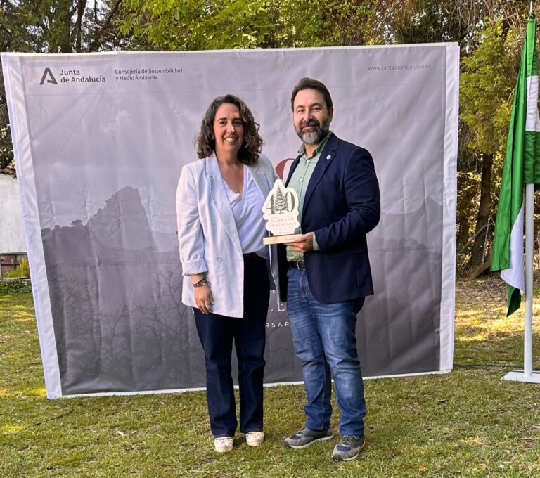 La FADMES recibe un reconocimiento “por su labor de conservación del Parque Natural Sierra de Grazalema” en su 40 aniversario