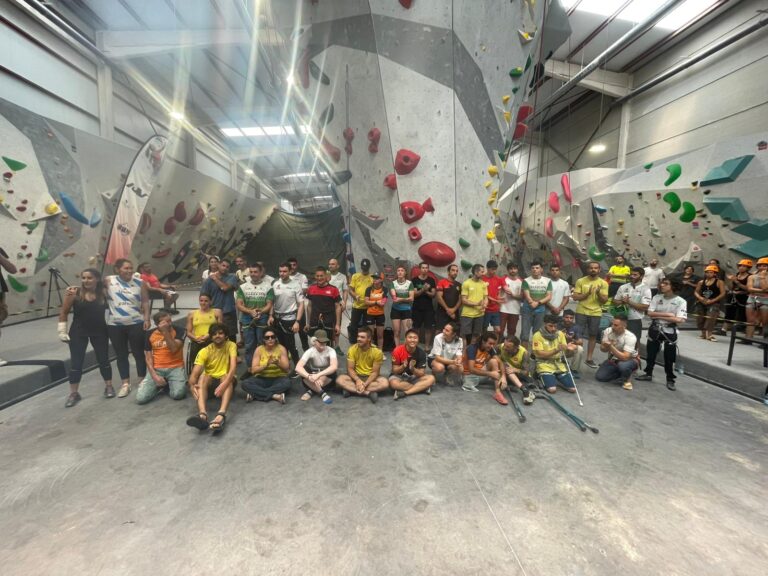 Oro para Aguilar, plata de Quintanilla y bronce para Cabezas en el nacional de Paraescalada
