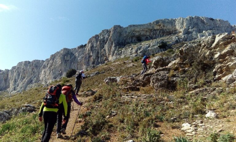 Abierto el plazo de inscripción para la formación a Monitor/a Voluntario/a de Montañismo programado por la EAAM para el segundo semestre 2025