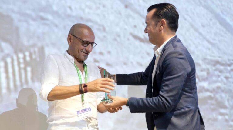 Rafa Quintero recibe como ‘Amigo de la Meteo’ un homenaje de Canal Sur