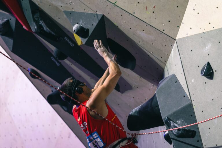Javier Aguilar, subcampeón de la Copa del Mundo de Para Climbing 2025