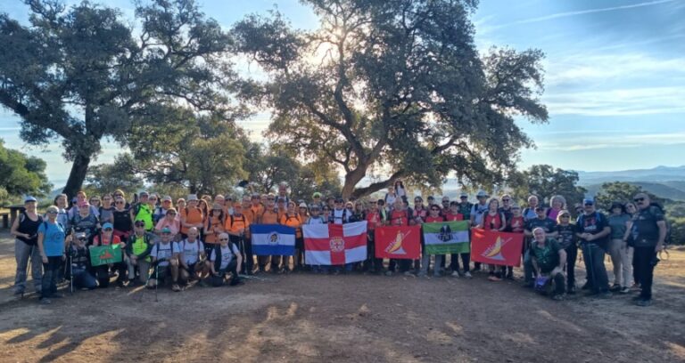 Gran ambiente senderista en la celebración del II Encuentro Interprovincial celebrado en Osuna