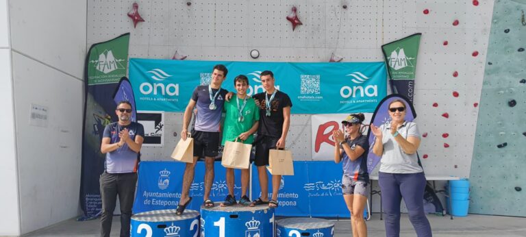Álvaro Páez y Adél Benus, campeones absolutos de Andalucía de Escalada de Dificultad 2025