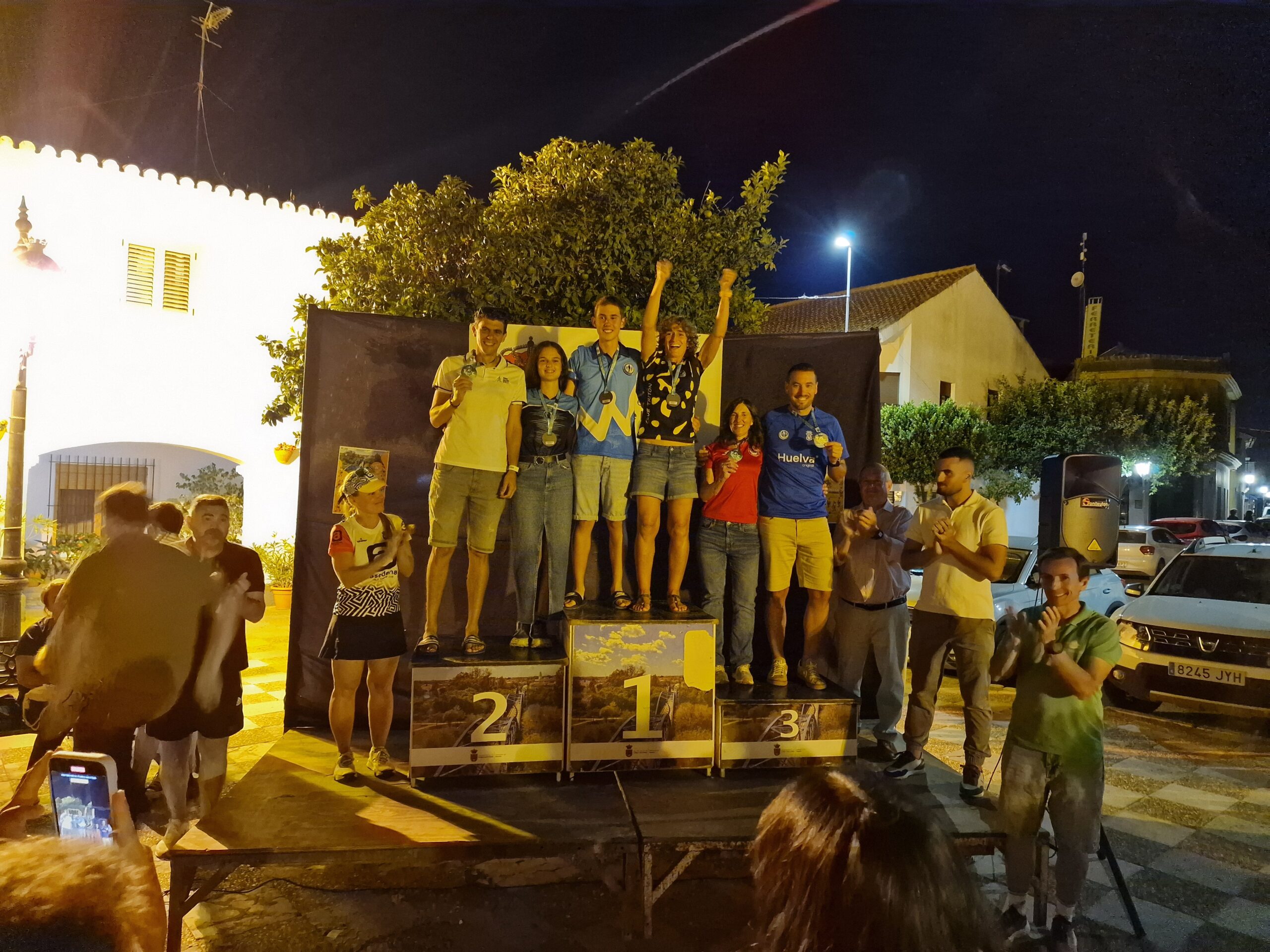 podio-absoluto-juntos-1