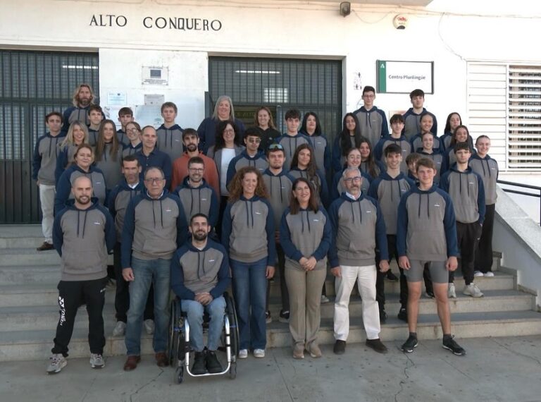 La directora general de Deportes de la Junta, Mariola Rus, visita a los deportistas del CEEDA de Huelva