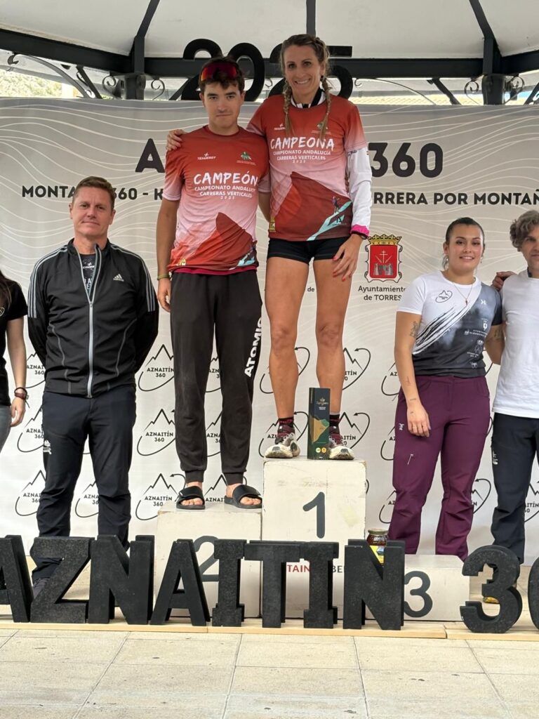 Manu Peinado y Sonia Vizcaíno, campeones de Andalucía absolutos de Carreras Verticales y Tomás Blanco y Sonia Vizcaíno de la Copa de Andalucía