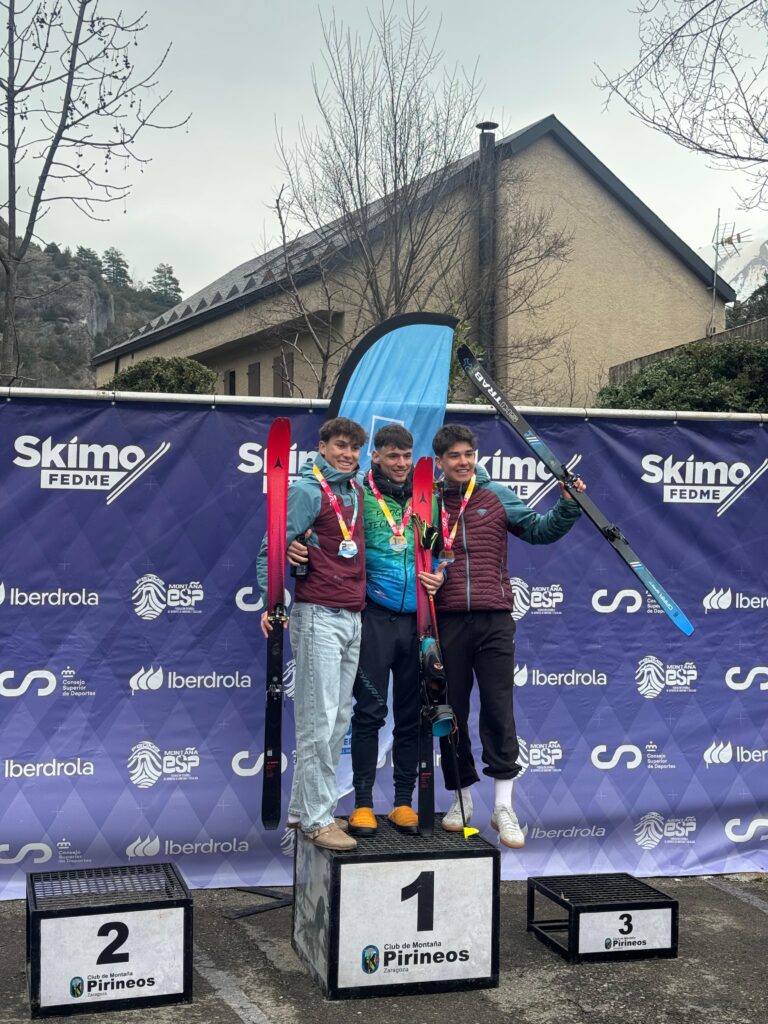 Oros para Gonzalo Casares y Franchu Valenzuela y plata para Hada Ruiz en la Vertical del Campeonato de España