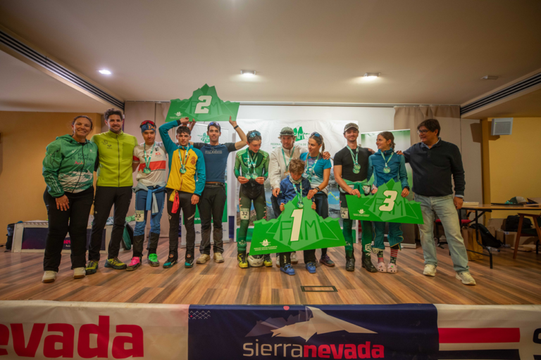 María Ordóñez y Gonzalo Casares dominadores de la Vertical y el Sprint del Campeonato de Andalucía de Skimo 2026