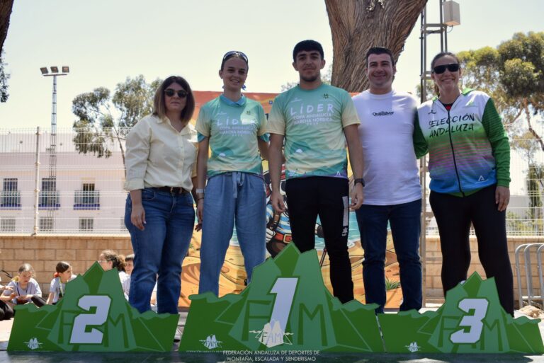 Inma Rosales y Andrés Cumbreras se adjudican la VII Marcha Nórdica ‘Olegario Lozano’ Ciudad de Almería