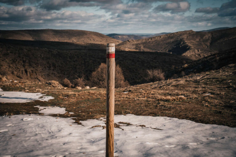 La FEDME convoca una nueva edición del Certamen Anual para elegir el Mejor Sendero Homologado de España 2026