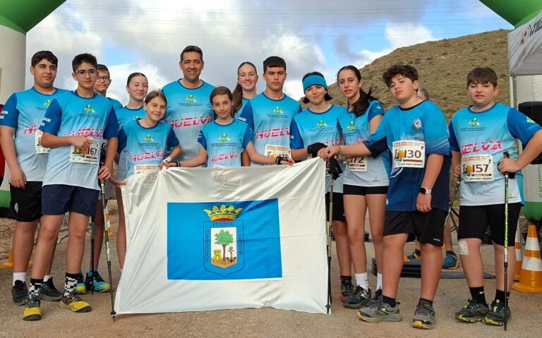 La Selección Onubense de Marcha Nórdica en edad escolar, galardona en los Premios Onubenses del Año ‘Huelva Información’